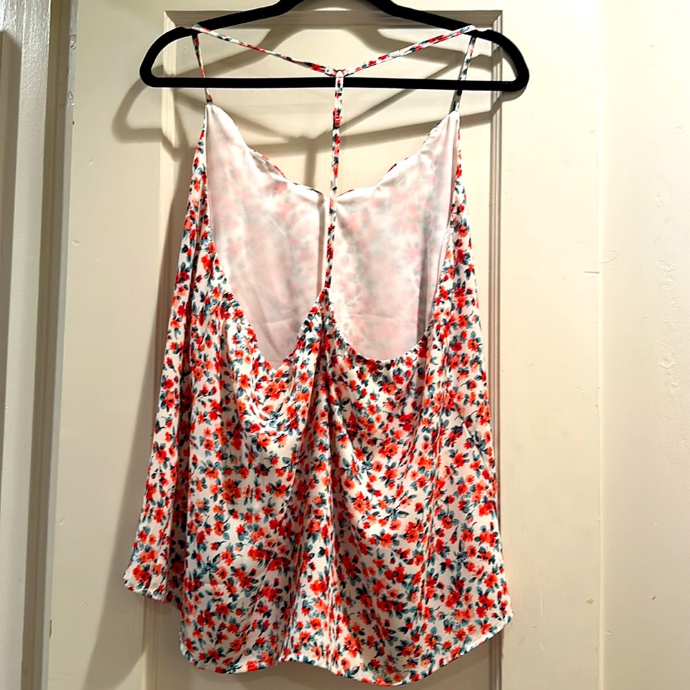 Nine Britton Jacki Scallop Detail Blouse - Picture 3 of 3